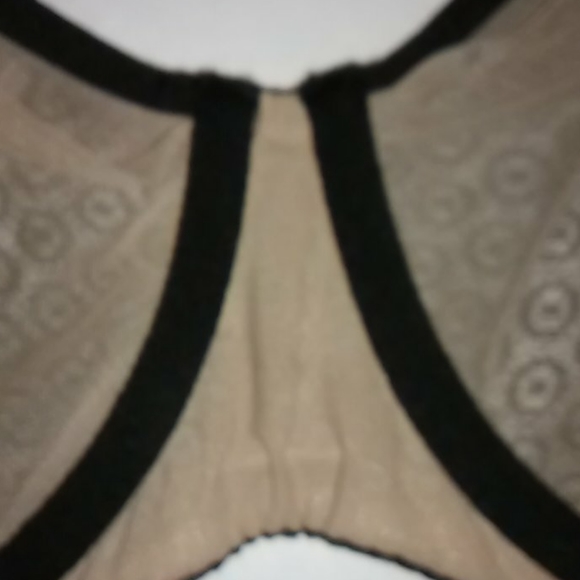 Body by Victoria unlined Demi Item SOLD - Picture 4 of 4